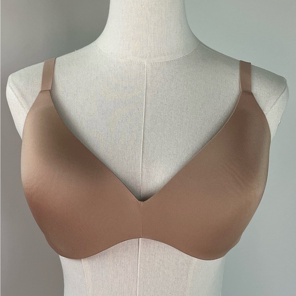 SKIMS Wireless Form Push Up Plunge Bra Clay Tan Size 40C New - Picture 7 of 15